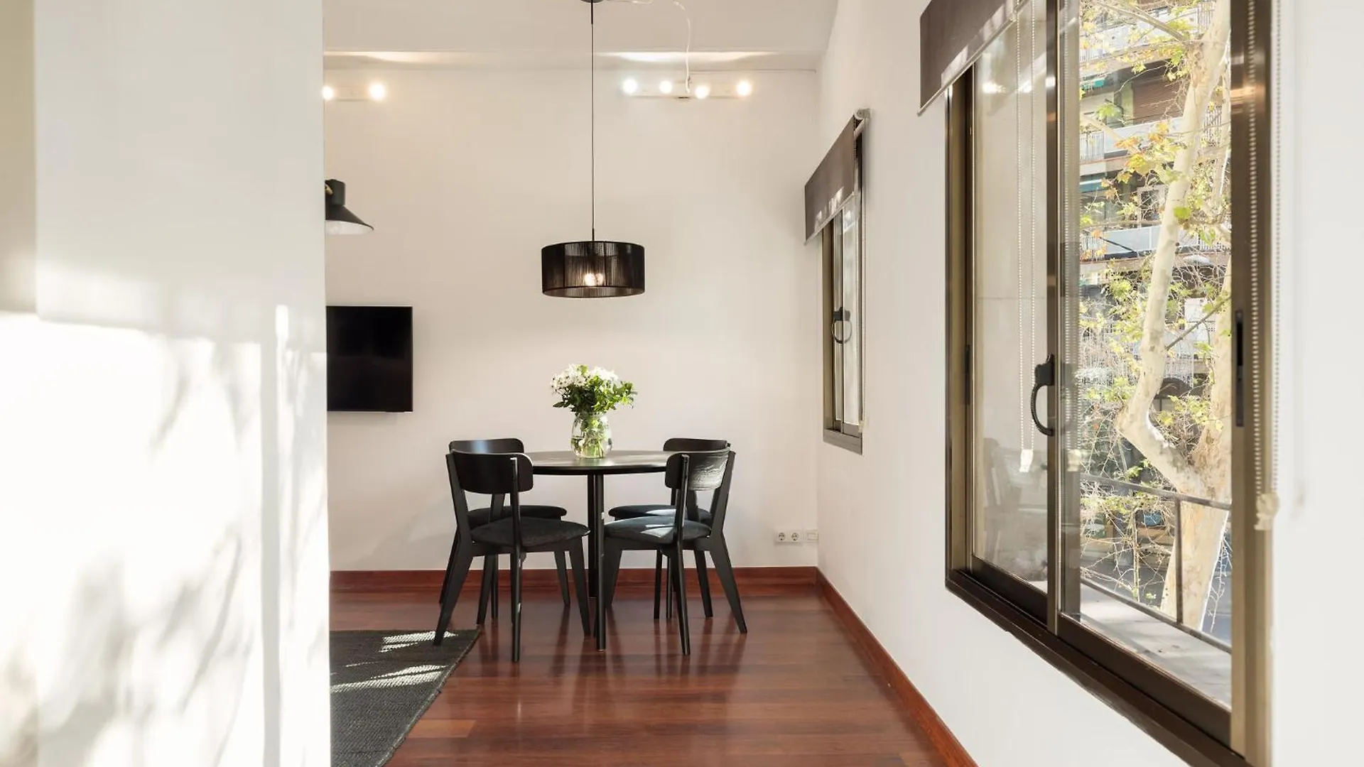 Enjoy Apartments Urban Retreat Valencia 3 Barcelona 0*,