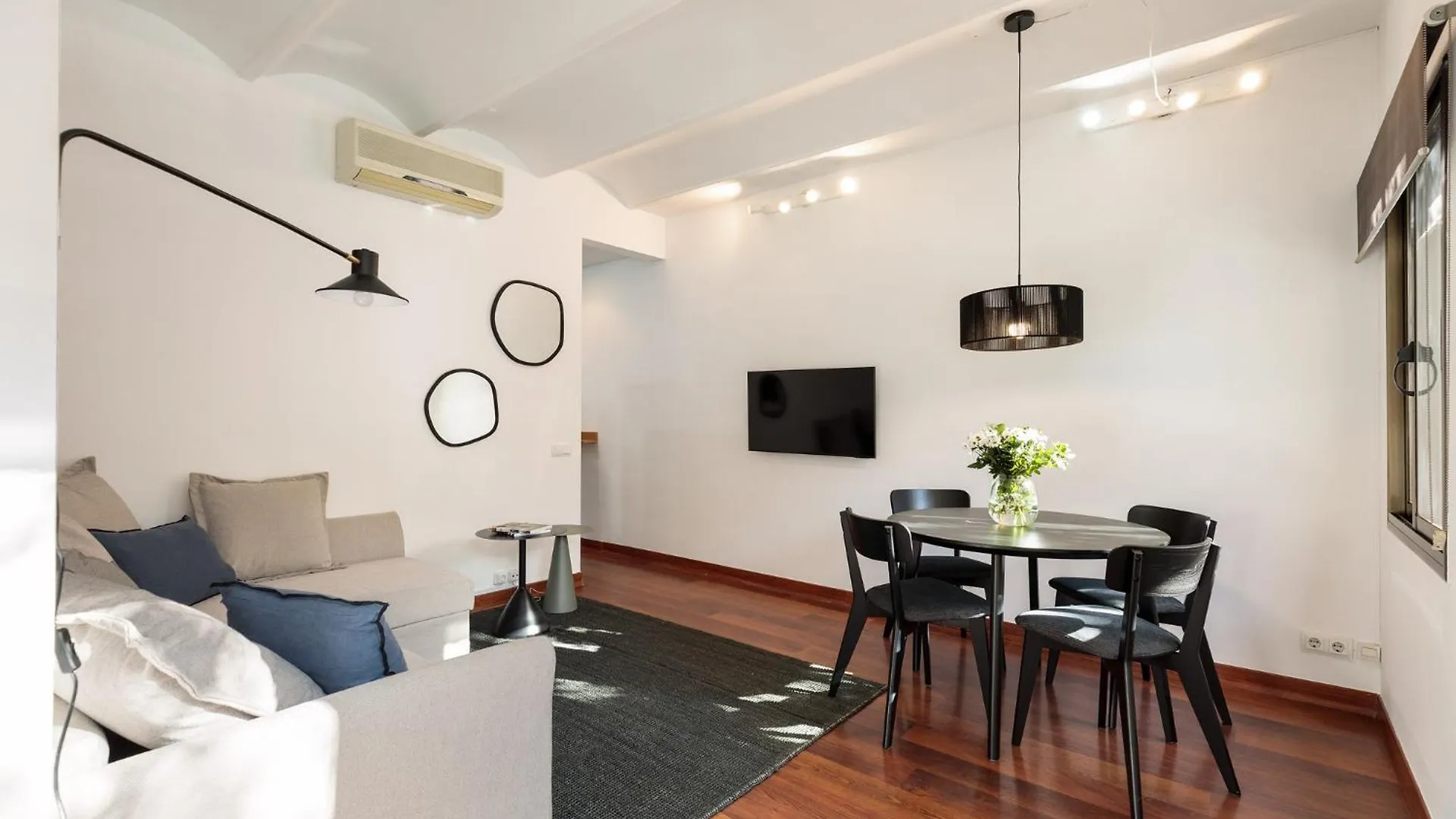 Enjoy Apartments Urban Retreat Valencia 3 Barcelona