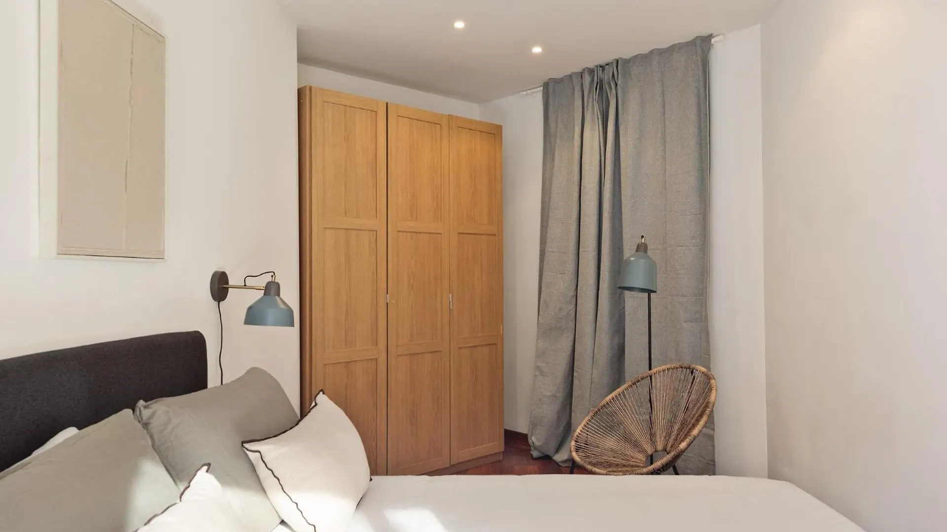 Enjoy Apartments Urban Retreat Valencia 3 Barcelona Spain